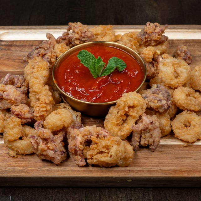 Crisp Calamari Fritti.